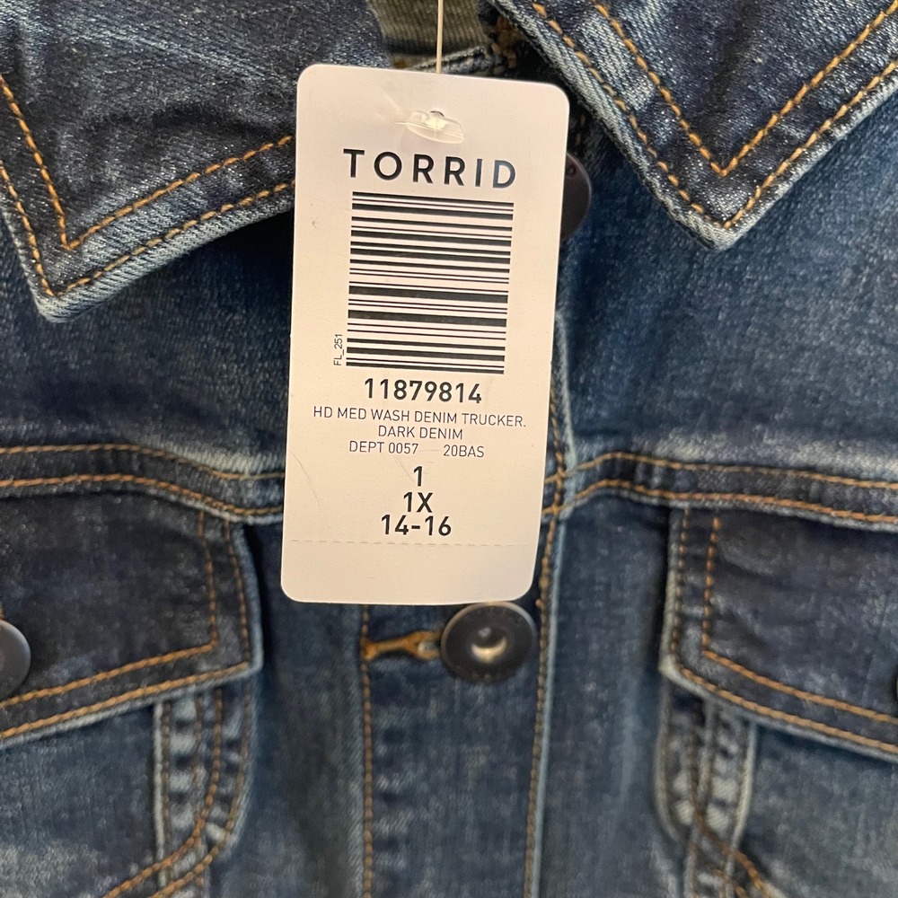Torrid Womens Medium Wash Denim Trucker Jacket Blue Stretch 1X 14-16 Western NWT - Picture 3 of 7